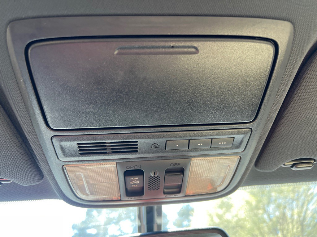 2016 Honda Accord Image 18