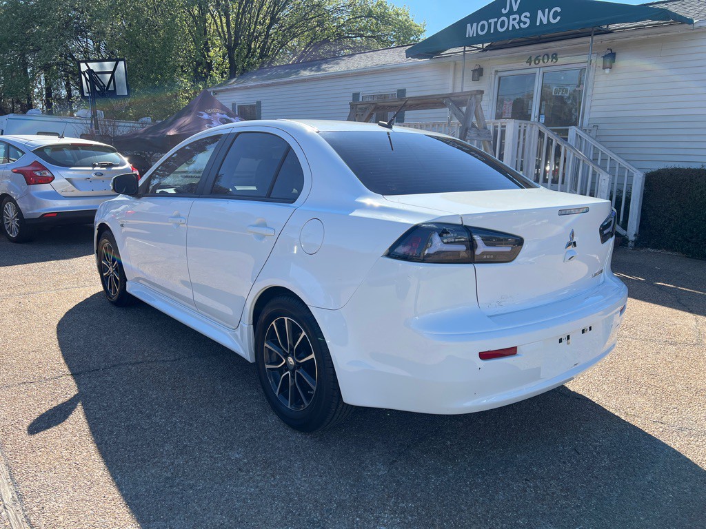 2015 Mitsubishi Lancer Image 7