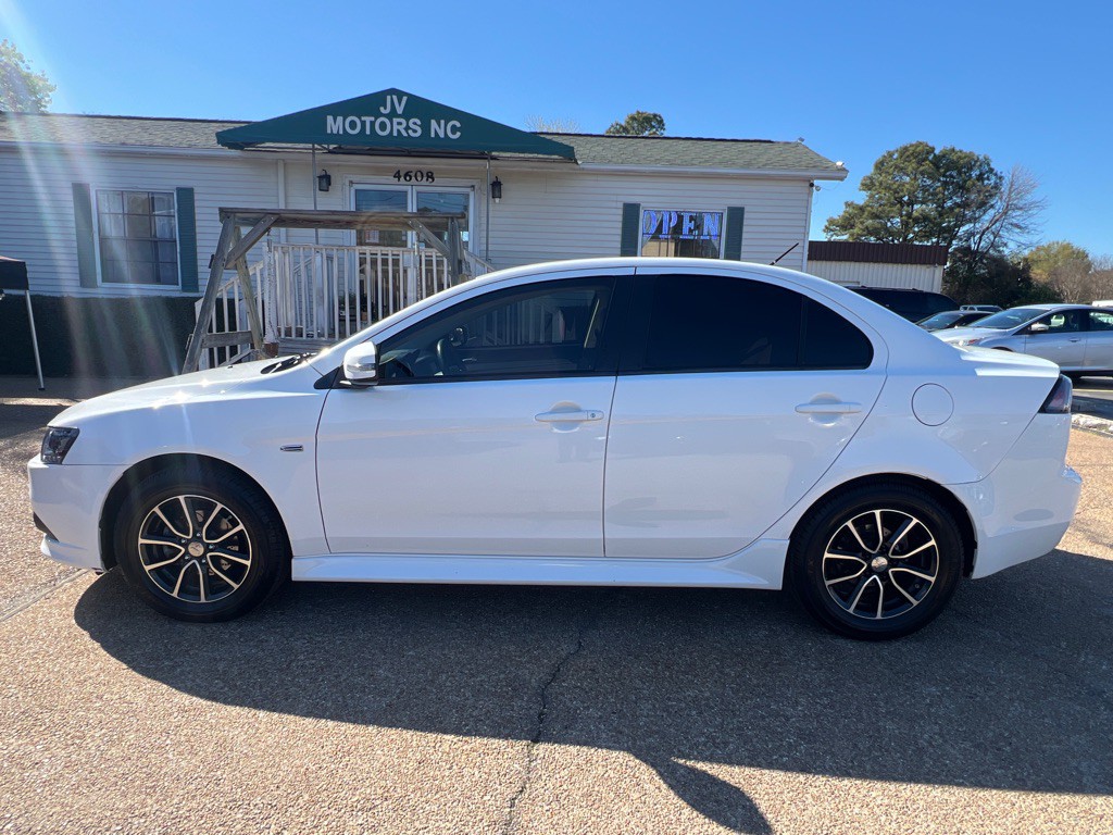 2015 Mitsubishi Lancer Image 8