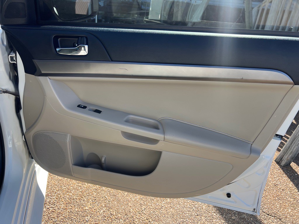 2015 Mitsubishi Lancer Image 22