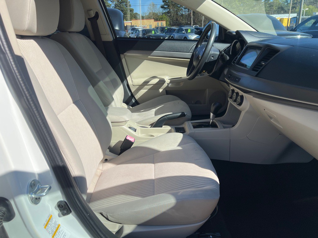 2015 Mitsubishi Lancer Image 23