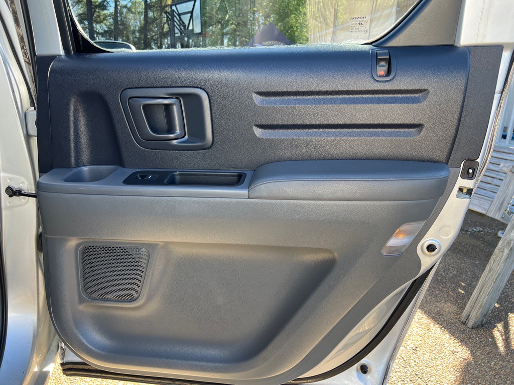 2006 Honda Ridgeline Image 25