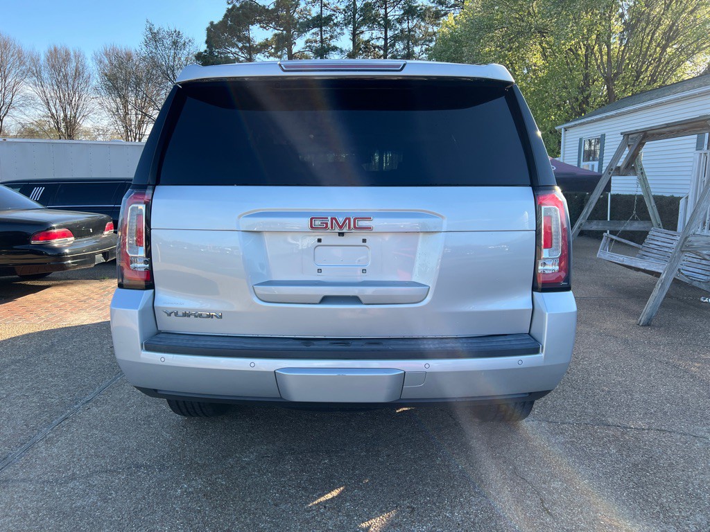 2015 GMC Yukon Image 6