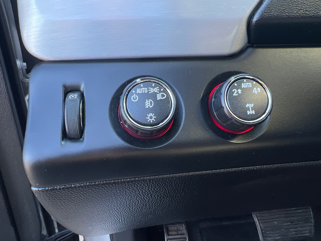 2015 GMC Yukon Image 11