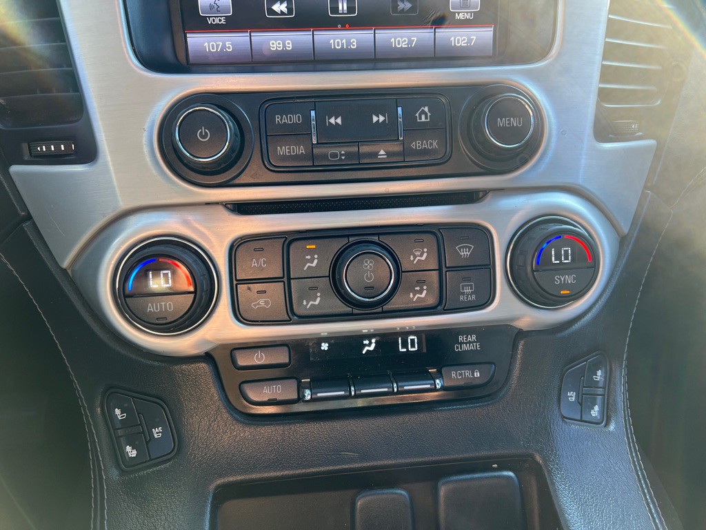 2015 GMC Yukon Image 17