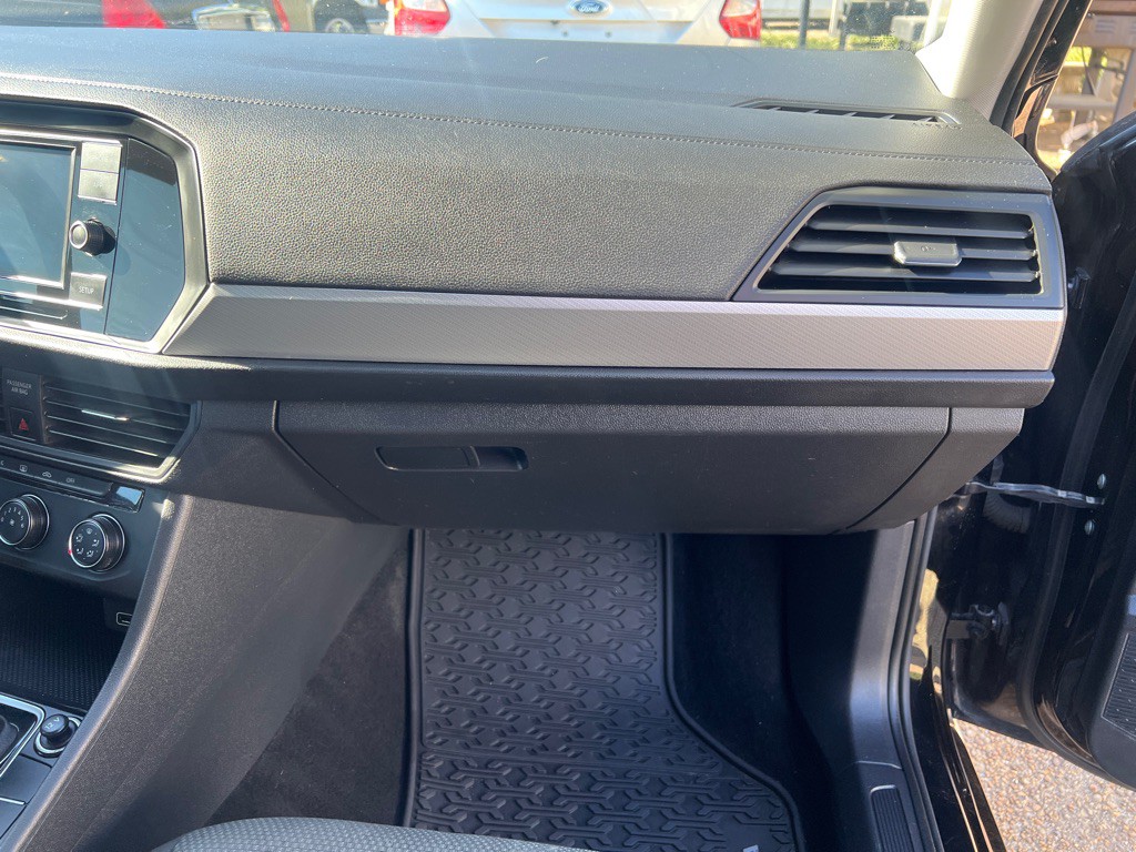 2019 Volkswagen Jetta Image 24