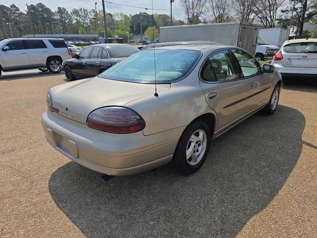 1997 Pontiac Grand Prix Image 5