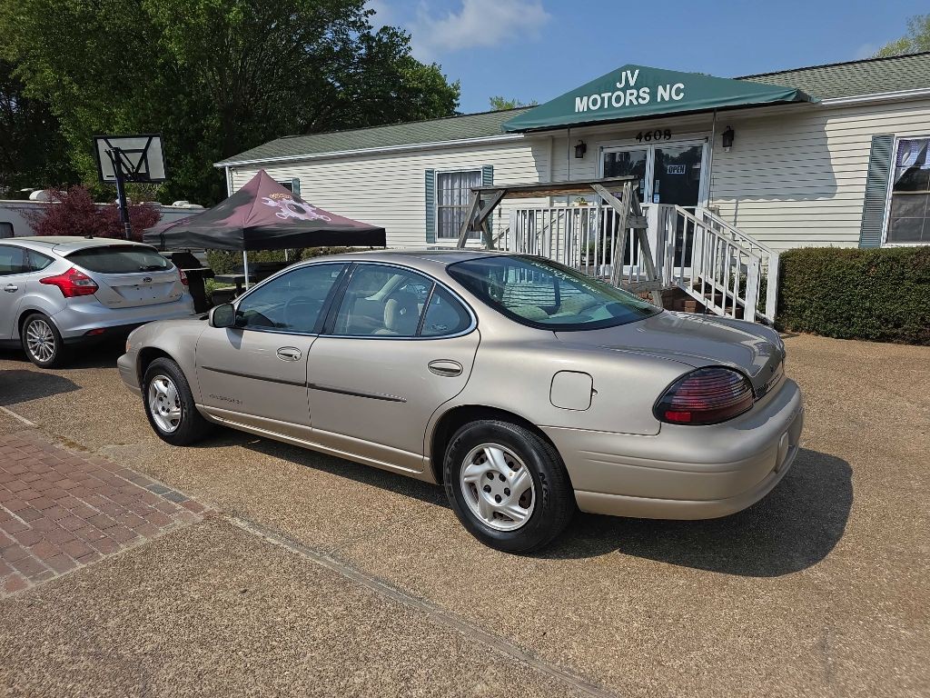 1997 Pontiac Grand Prix Image 7