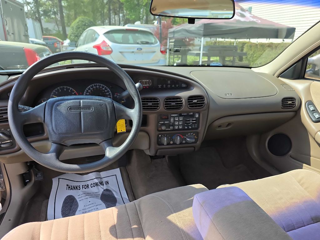 1997 Pontiac Grand Prix Image 10