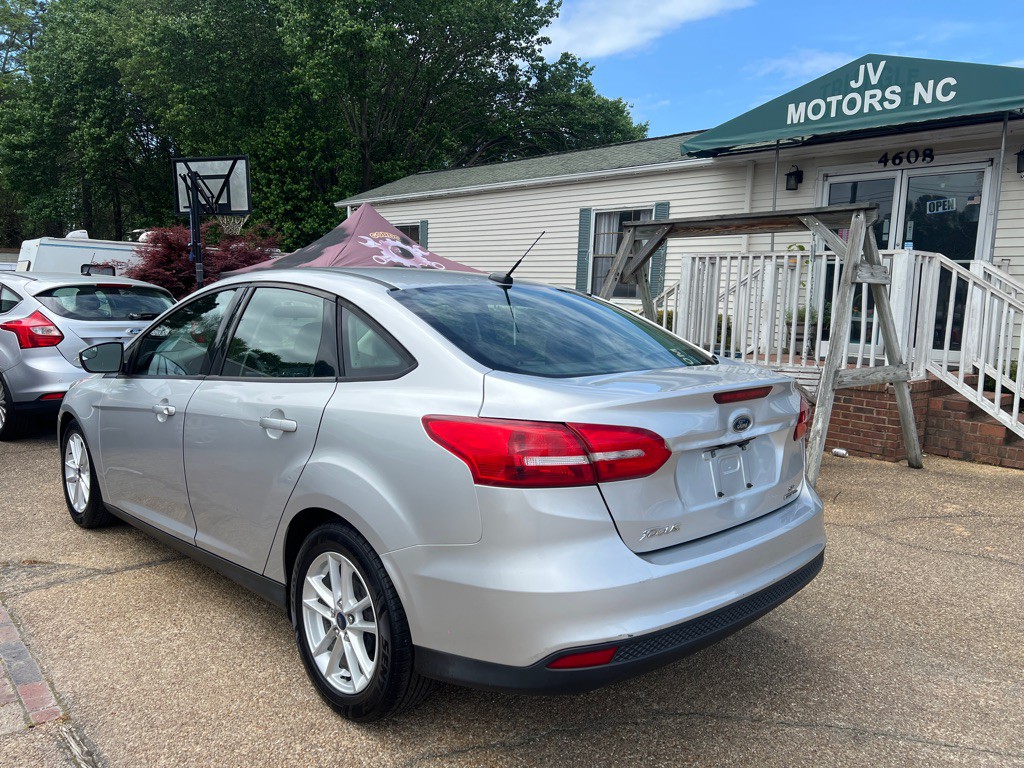 2015 Ford Focus Image 7