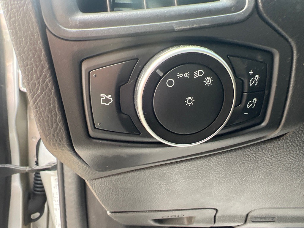 2015 Ford Focus Image 10