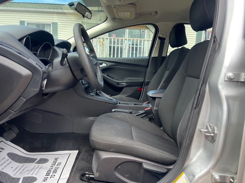 2015 Ford Focus Image 11