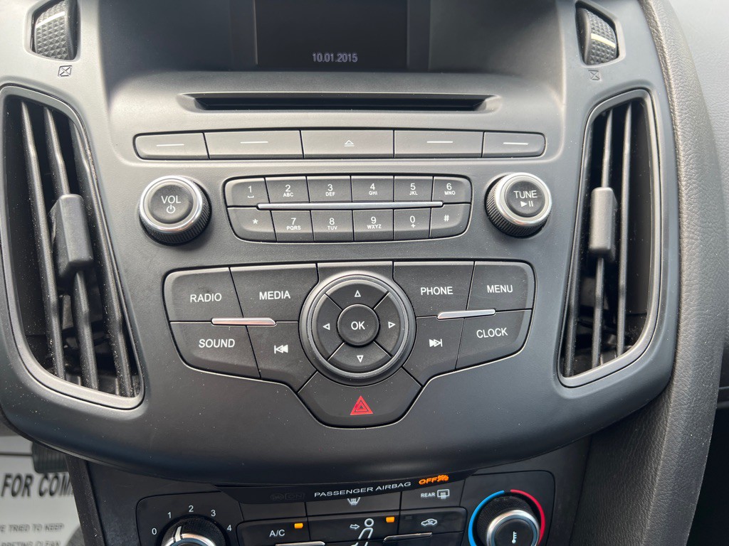 2015 Ford Focus Image 15