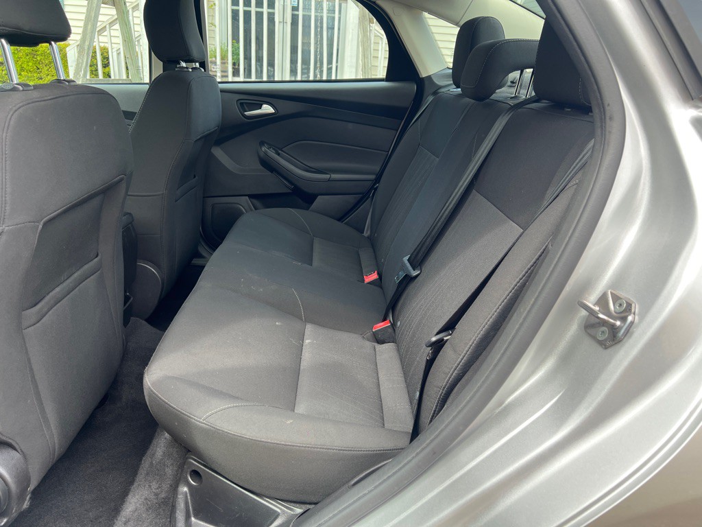 2015 Ford Focus Image 18