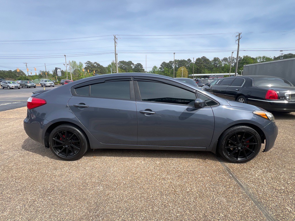 2016 Kia Forte Image 4