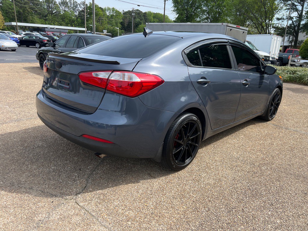 2016 Kia Forte Image 5