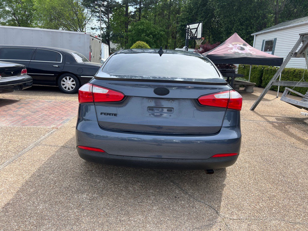 2016 Kia Forte Image 6