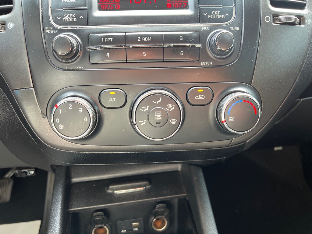 2016 Kia Forte Image 15