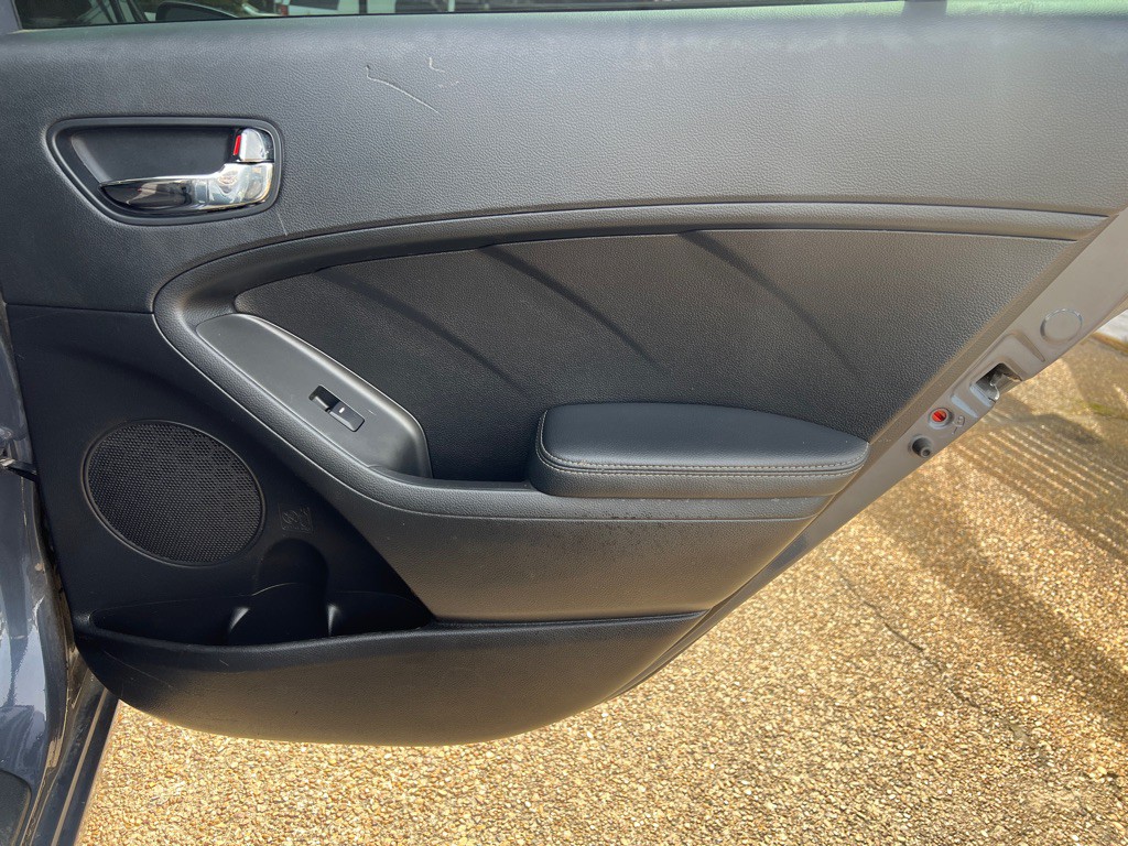 2016 Kia Forte Image 20