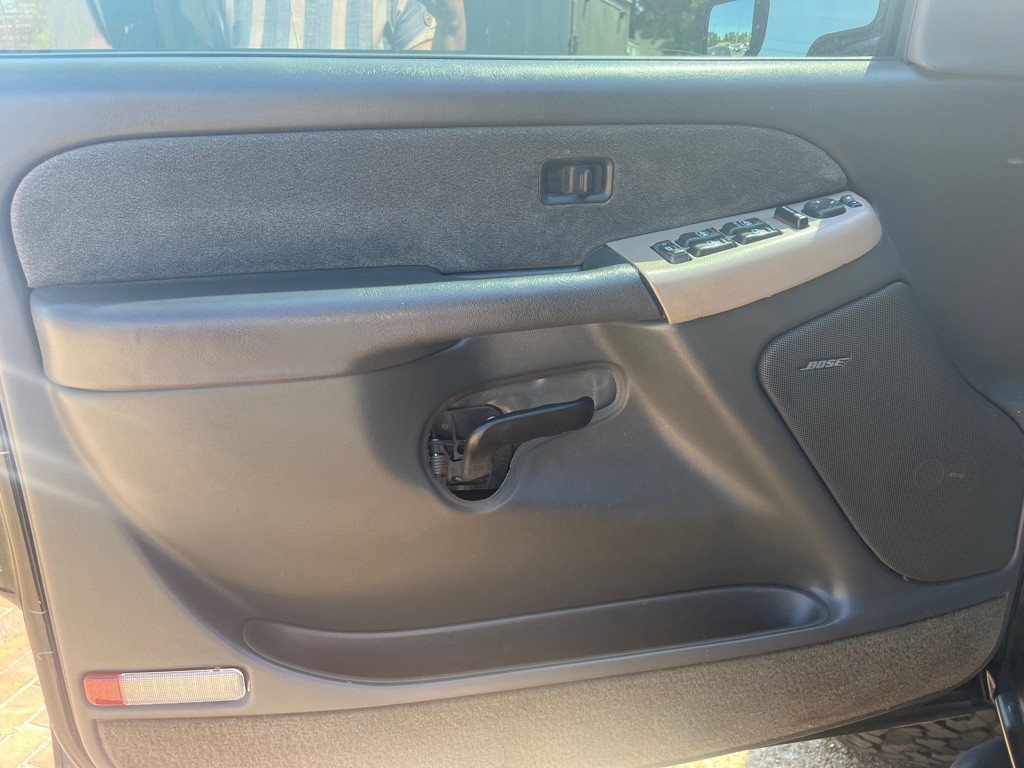 2002 Chevrolet Silverado 1500 Image 9