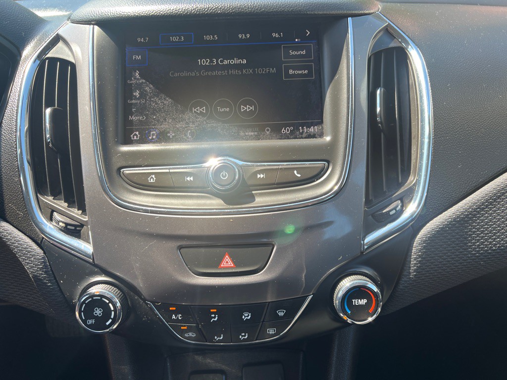 2019 Chevrolet Cruze Image 14