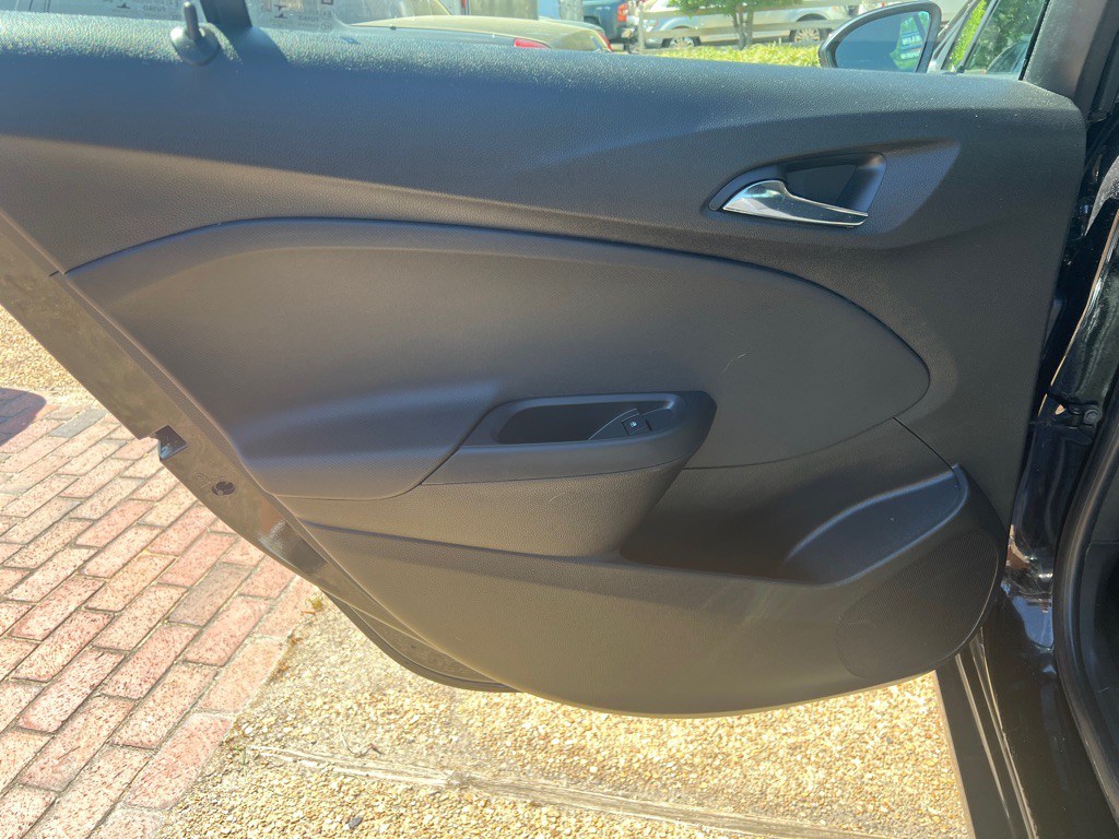 2019 Chevrolet Cruze Image 15