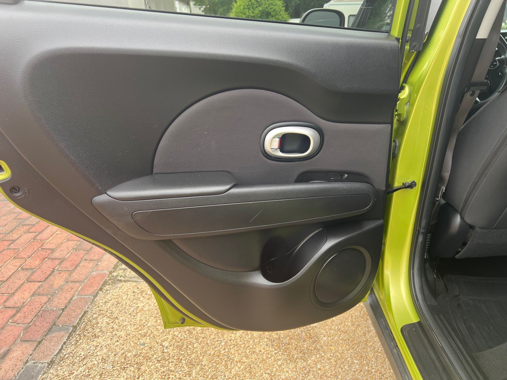 2014 Kia Soul Image 16