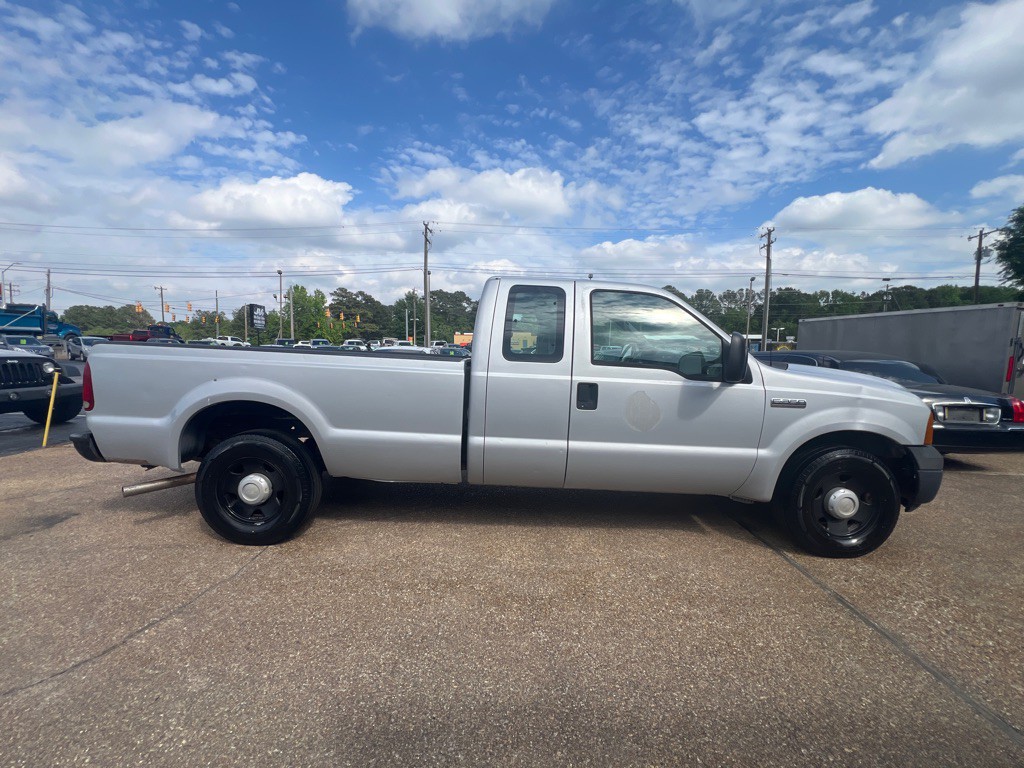 2007 Ford F-350 Image 4