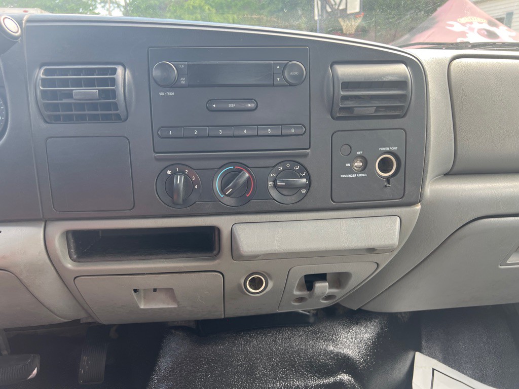2007 Ford F-350 Image 13