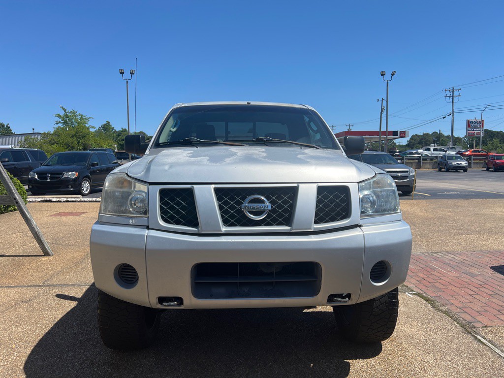 2006 Nissan Titan Image 2