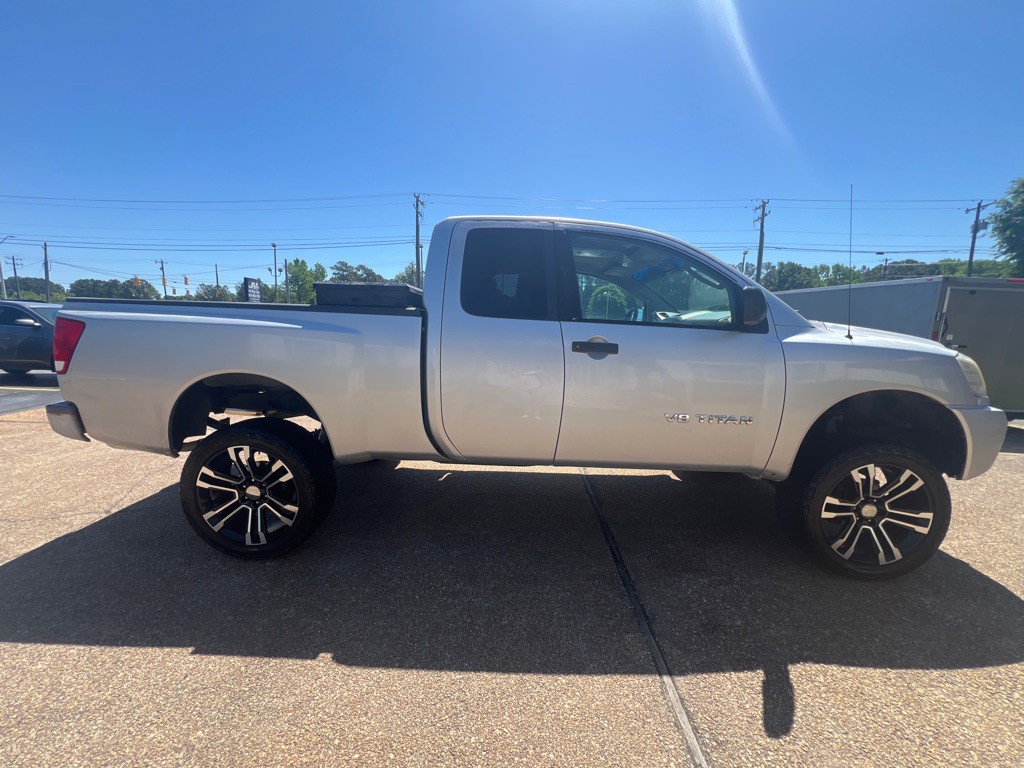 2006 Nissan Titan Image 4