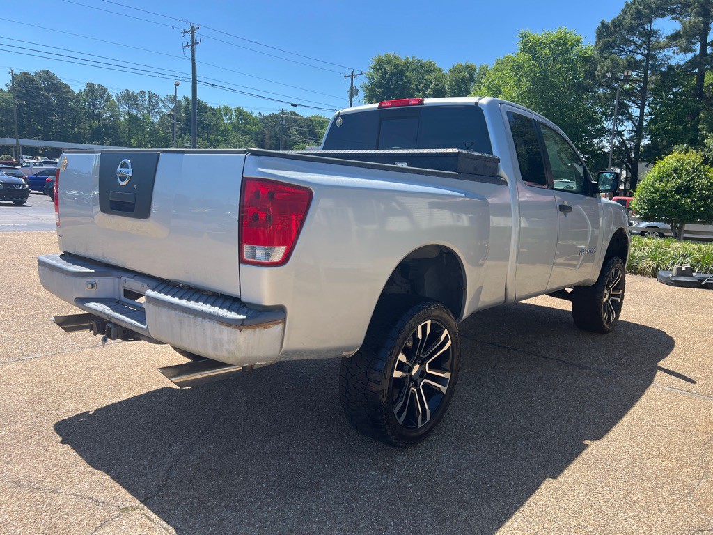 2006 Nissan Titan Image 5