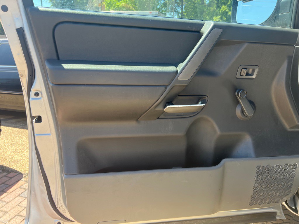 2006 Nissan Titan Image 9