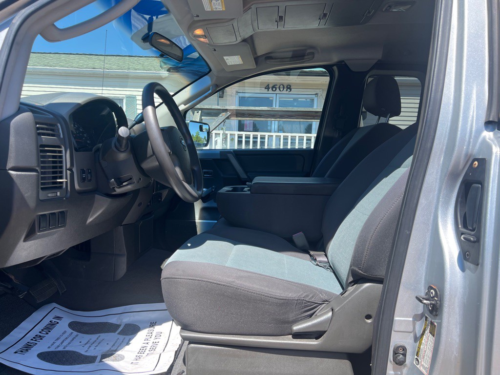 2006 Nissan Titan Image 10