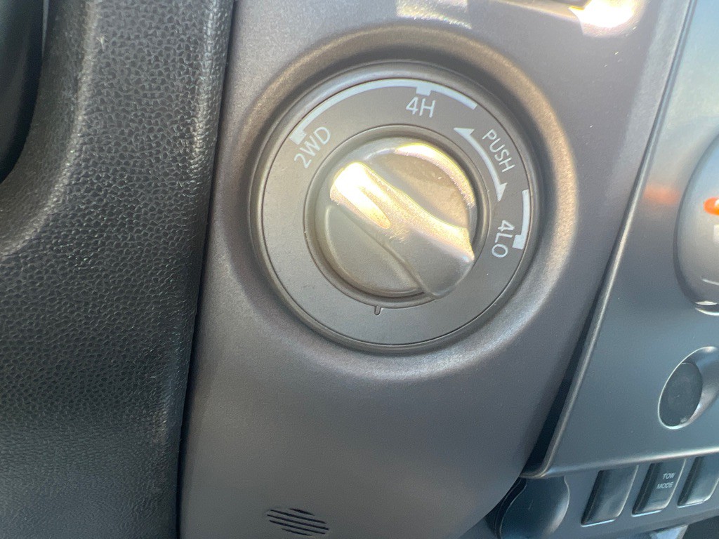 2006 Nissan Titan Image 14