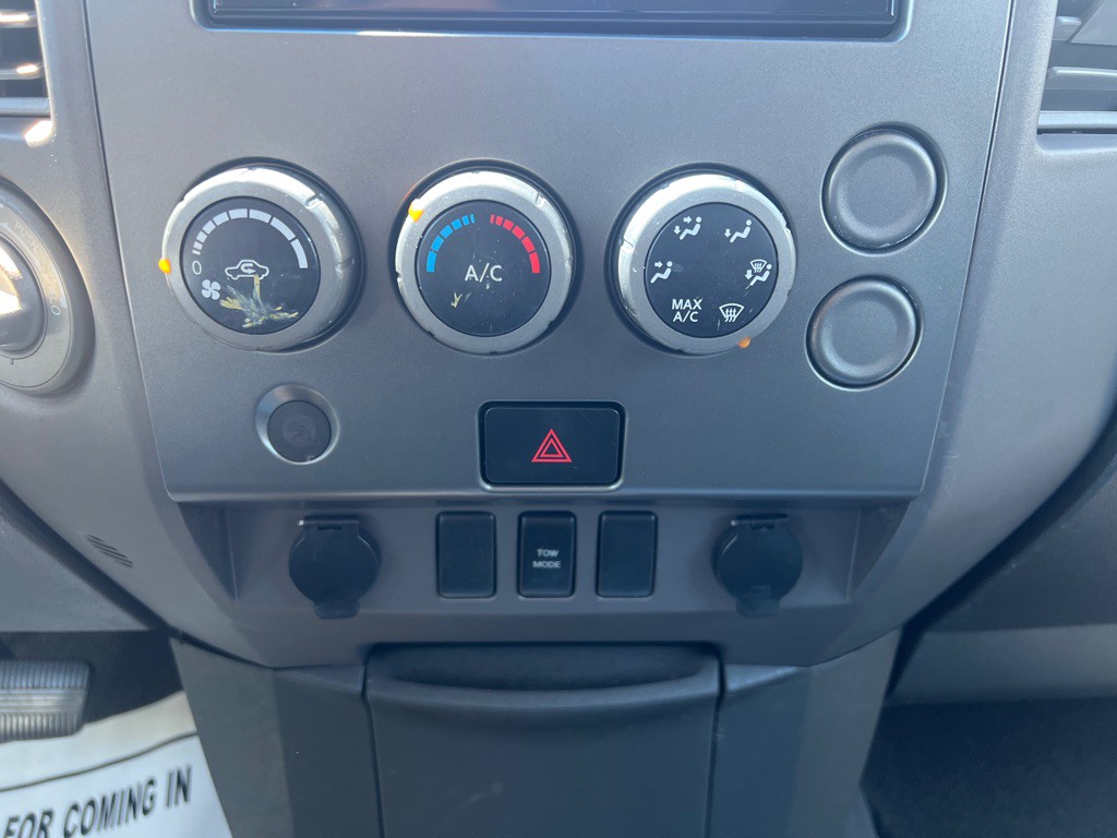 2006 Nissan Titan Image 15