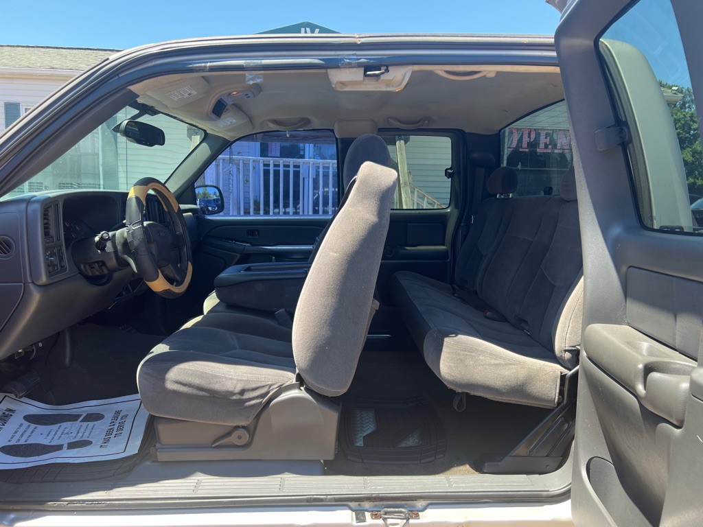 2005 GMC Sierra Image 15