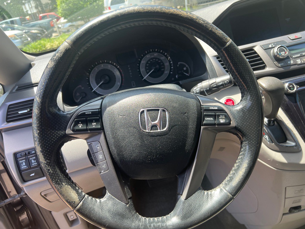 2015 Honda Odyssey Image 12