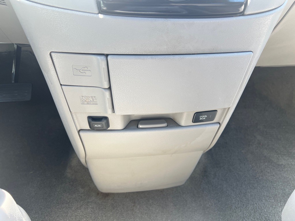 2015 Honda Odyssey Image 17