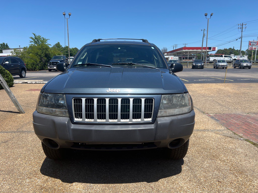 2004 Jeep Grand Cherokee Image 2
