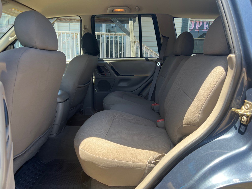 2004 Jeep Grand Cherokee Image 17