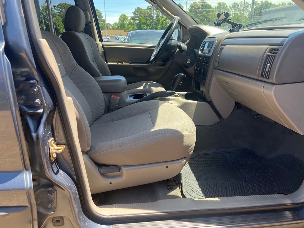 2004 Jeep Grand Cherokee Image 22
