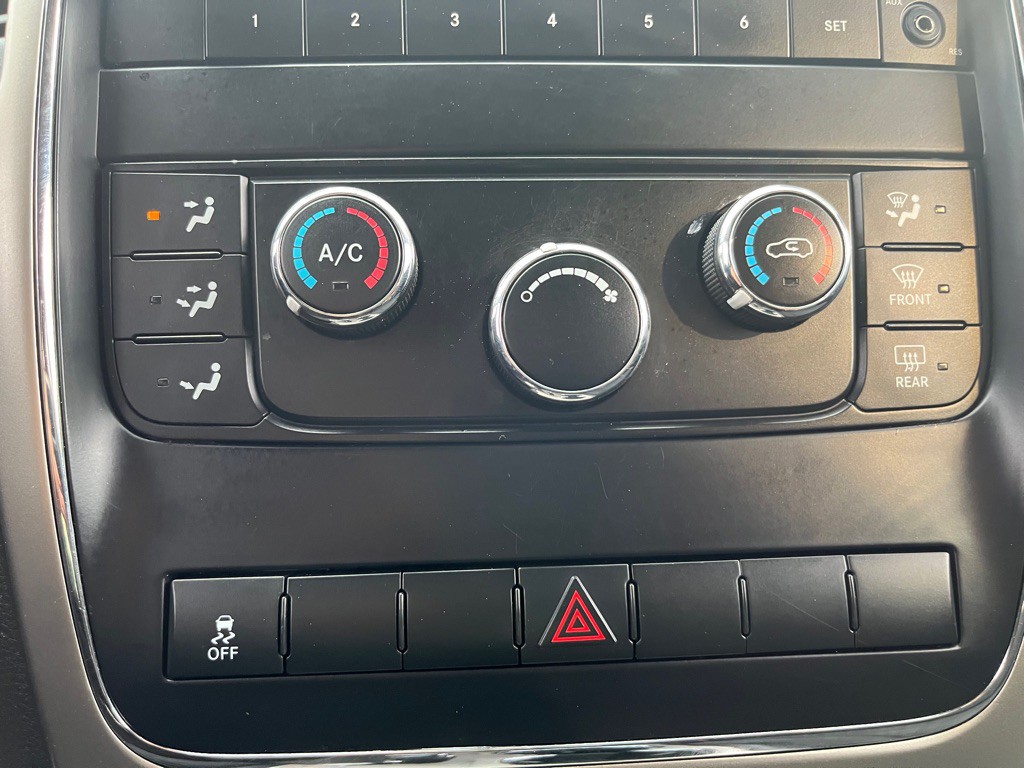 2013 Jeep Grand Cherokee Image 24
