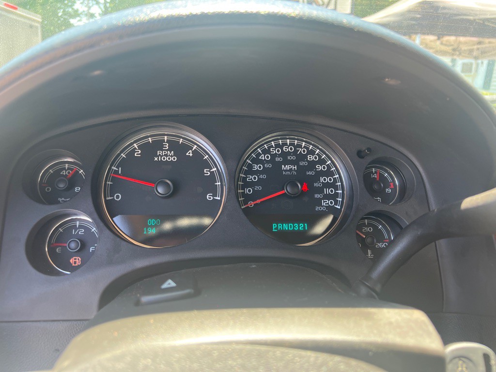 2007 Chevrolet Suburban Image 13