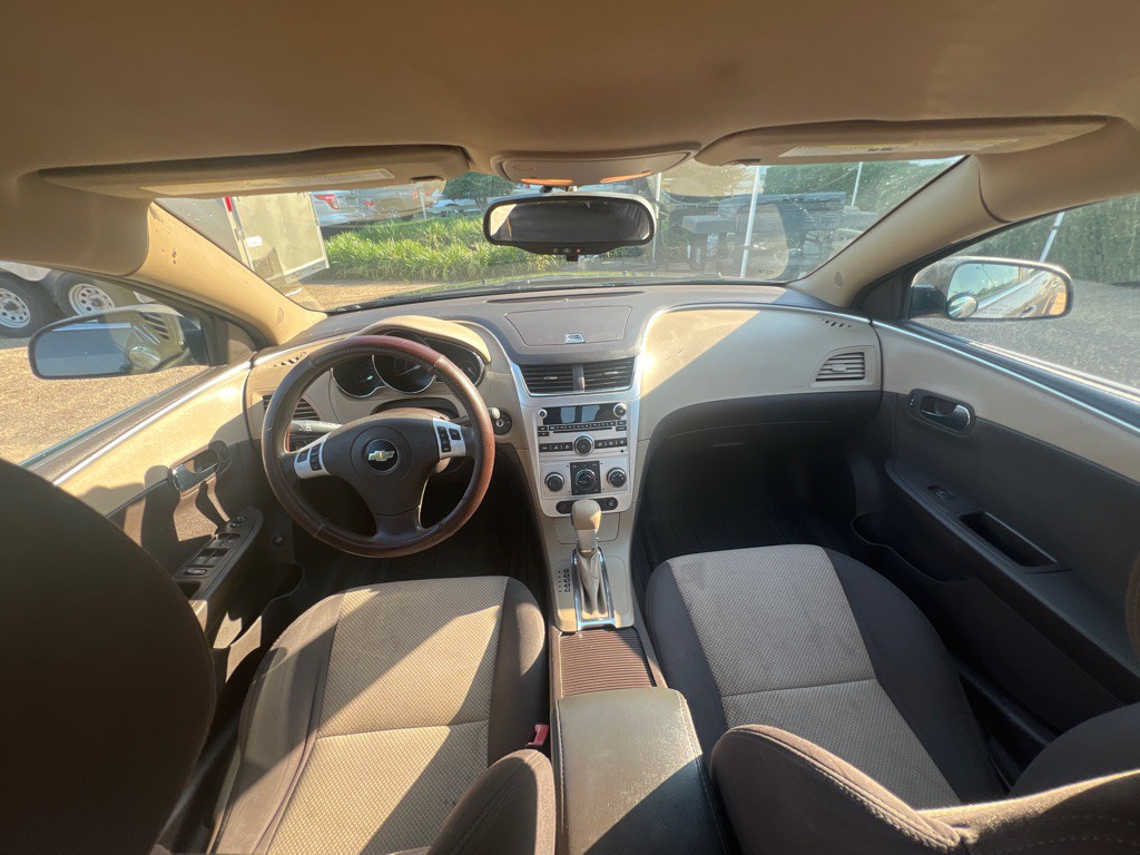 2012 Chevrolet Malibu Image 17