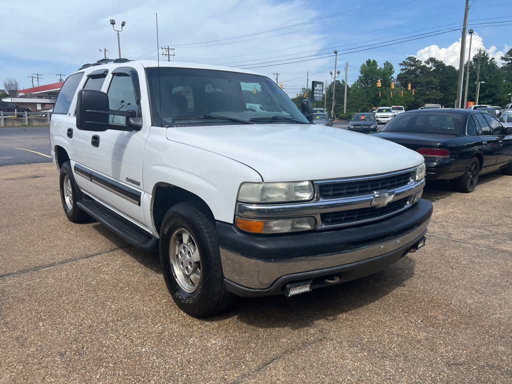 2000 Chevrolet Tahoe Image 3