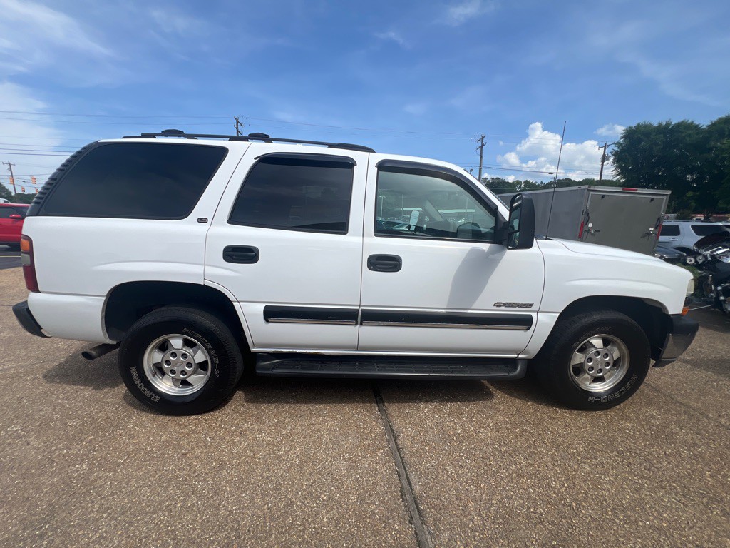 2000 Chevrolet Tahoe Image 4