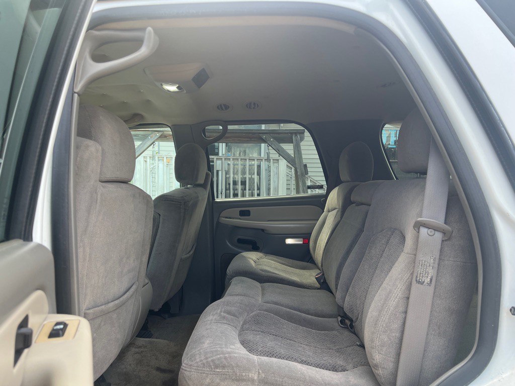 2000 Chevrolet Tahoe Image 15