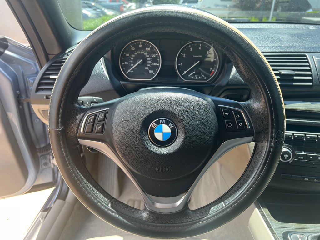2012 BMW 1 Series Image 11