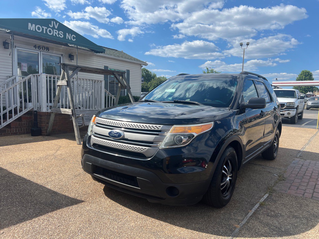 2013 Ford Explorer Image 1